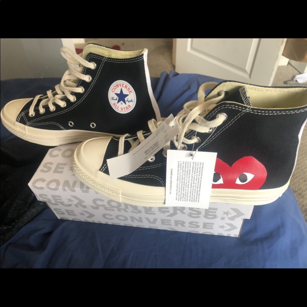 COMME DES GARÇONS PLAY CONVERSE